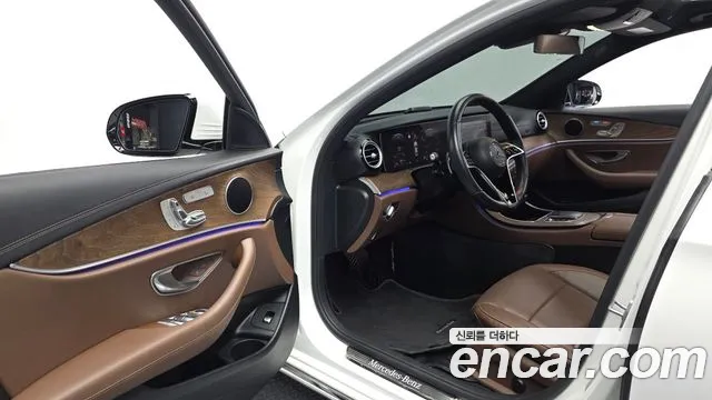 Mercedes-Benz E-Класс 2021 thumb 10