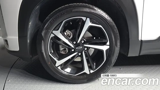 ChevroletGMDaewoo TrailBlazer 2021 thumb 5