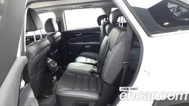 Kia Sorento 2018 thumb 12