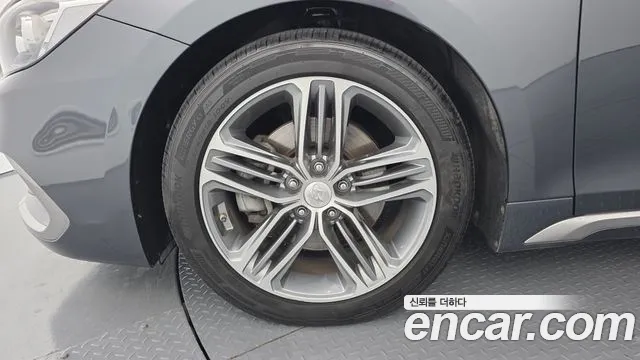 Hyundai Grandeur 2017 thumb 5