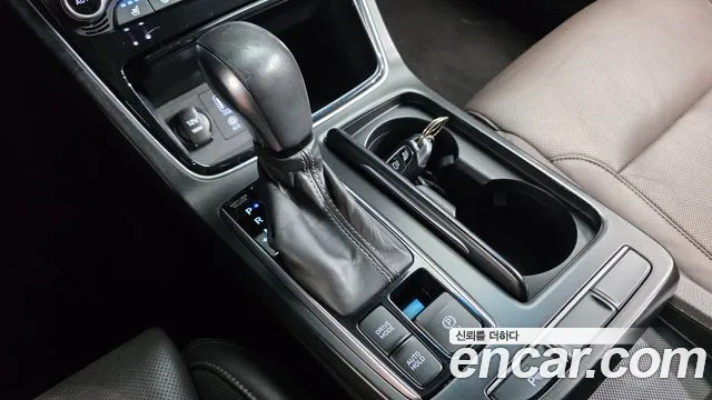 Hyundai Grandeur 2017 thumb 9
