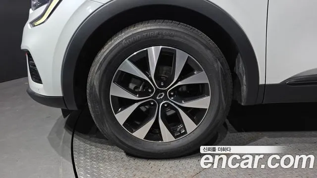 Renault-KoreaSamsung Arkana 2023 thumb 5