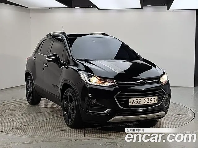 ChevroletGMDaewoo Tracker 2017 thumb 2