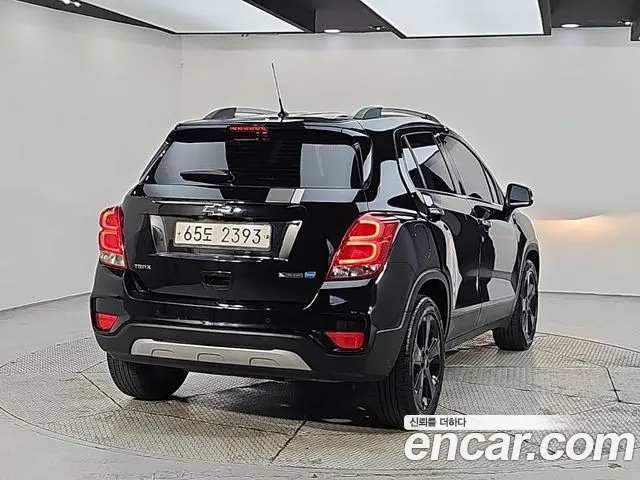 ChevroletGMDaewoo Tracker 2017 thumb 4