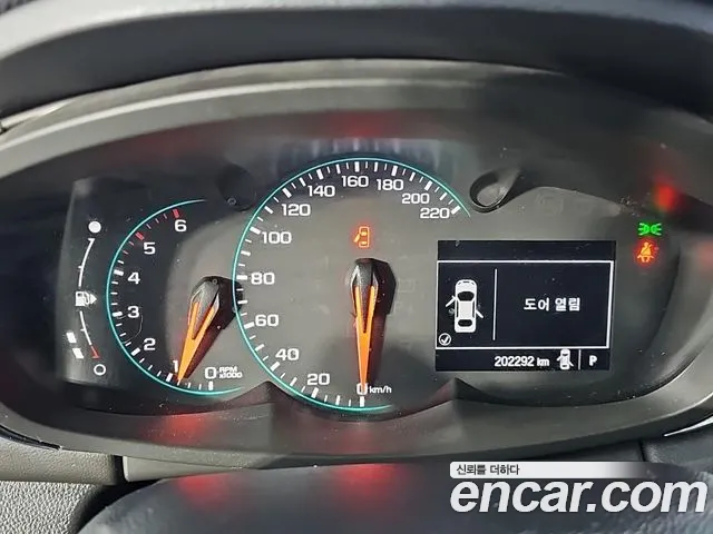 ChevroletGMDaewoo Tracker 2017 thumb 7