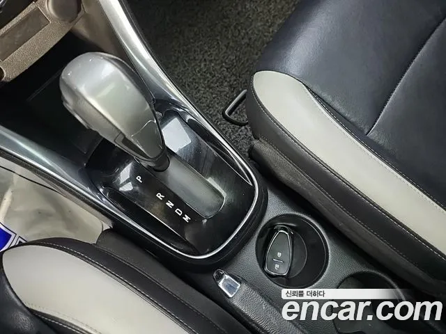 ChevroletGMDaewoo Tracker 2017 thumb 8