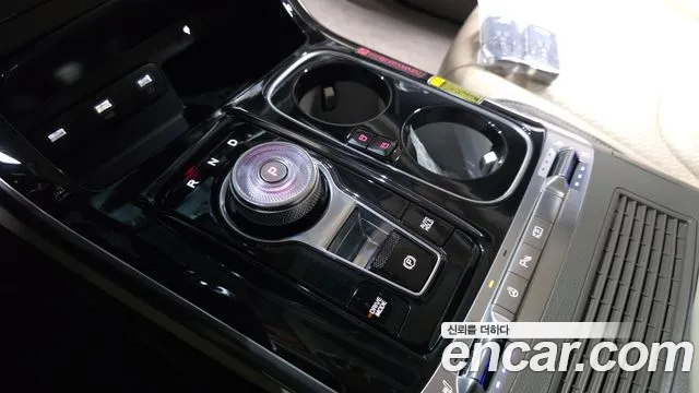 Kia Carnival 2021 thumb 9