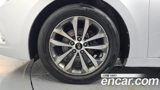 Hyundai Grandeur 2011 thumb 5