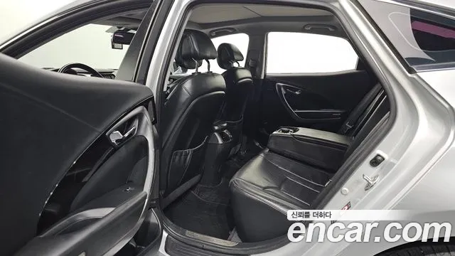 Hyundai Grandeur 2011 thumb 11