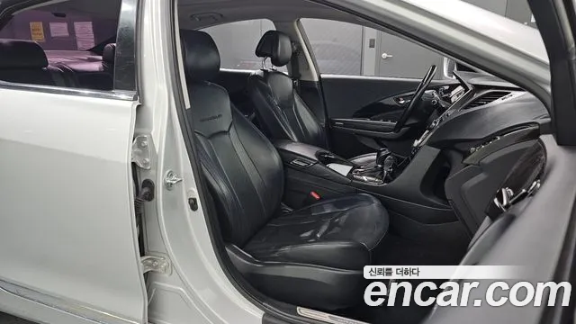 Hyundai Grandeur 2011 thumb 12