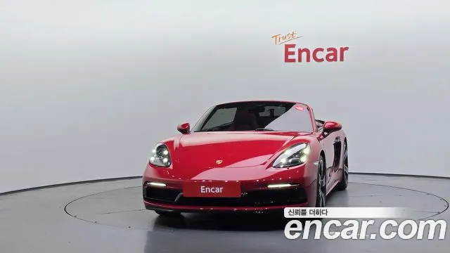 Porsche Cayman 2020 thumb 3