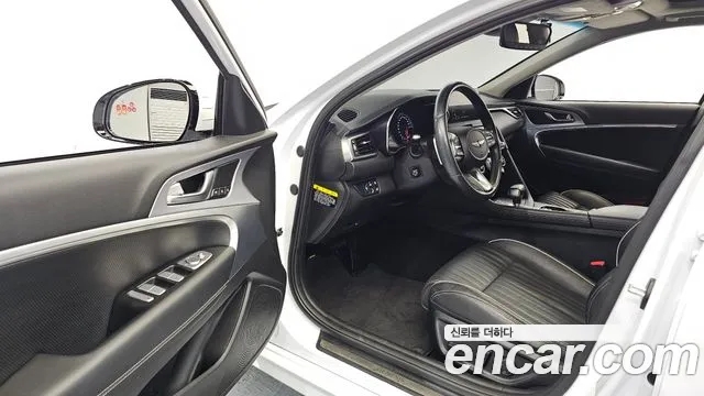 Genesis G70 2018 thumb 10