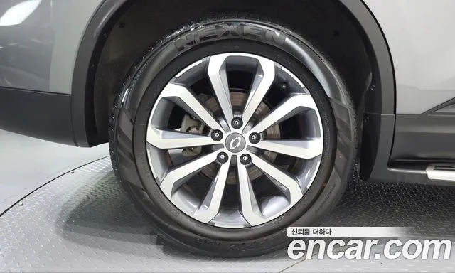Renault-KoreaSamsung Koleos 2019 thumb 4