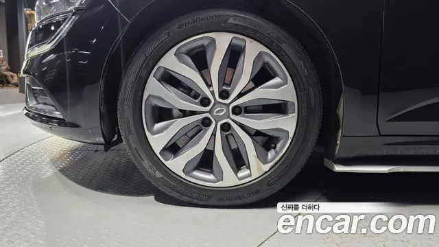 Renault-KoreaSamsung Megane 2016 thumb 5