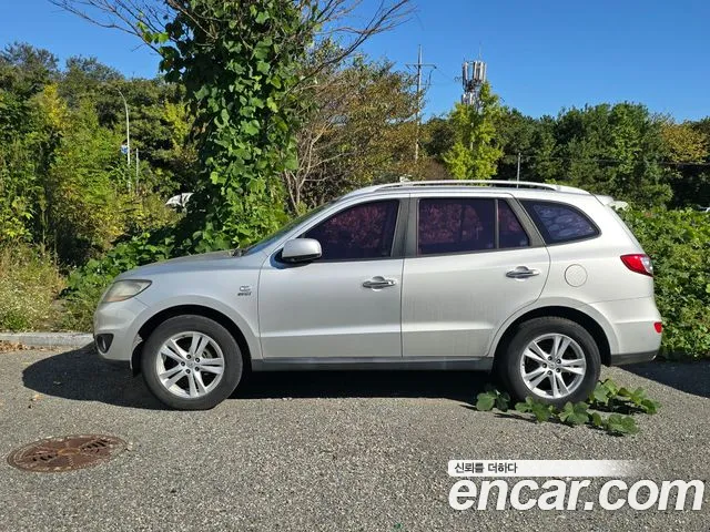 Hyundai Santa Fe 2010 thumb 4