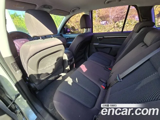 Hyundai Santa Fe 2010 thumb 6