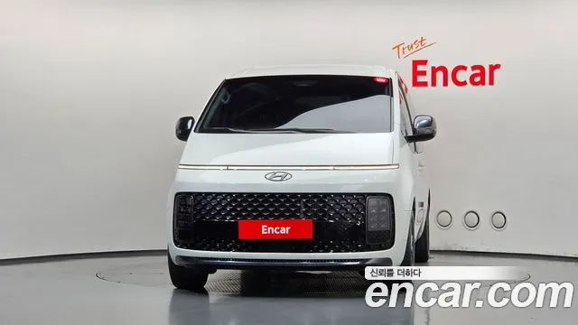 Hyundai Staria 2022 thumb 3