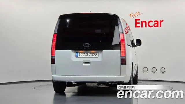 Hyundai Staria 2022 thumb 4