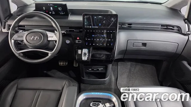 Hyundai Staria 2022 thumb 7