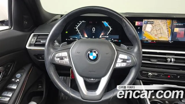 BMW 3-Series 2023 thumb 12