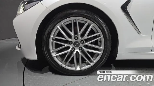 Genesis G70 2020 thumb 5