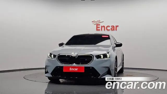 BMW M5 2026 thumb 2