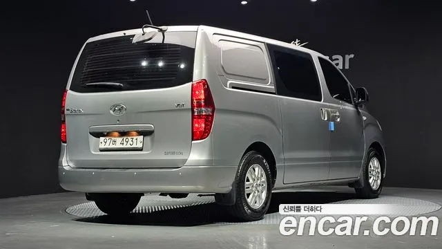 Hyundai Starex 2015 thumb 2