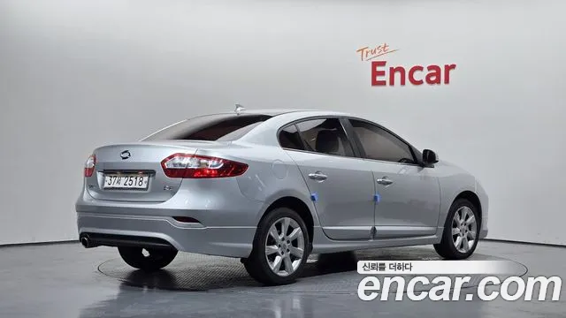 Renault-KoreaSamsung Fluence 2009 thumb 2