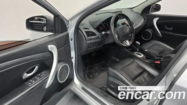 Renault-KoreaSamsung Fluence 2009 thumb 10