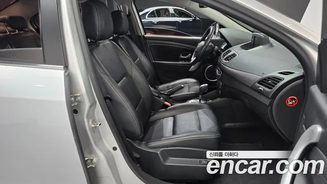 Renault-KoreaSamsung Fluence 2009 thumb 11