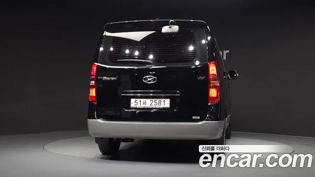 Hyundai Starex 2019 thumb 4