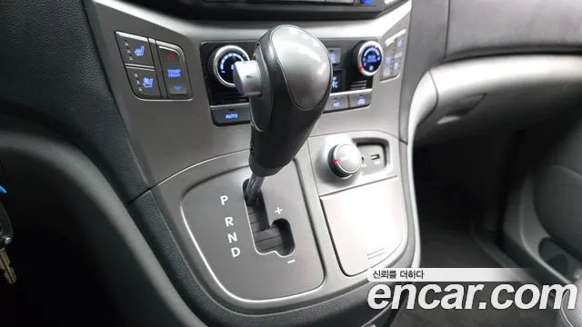 Hyundai Starex 2019 thumb 9