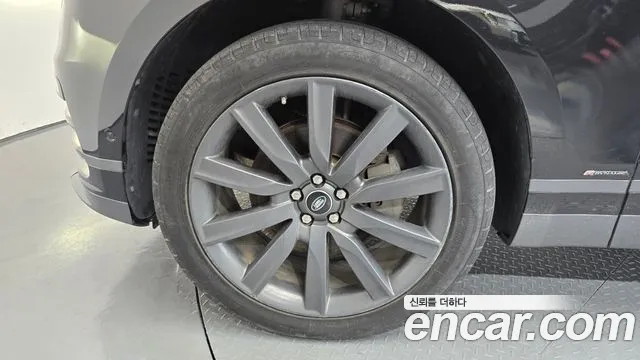 Land Rover Range Rover Velar 2018 thumb 5