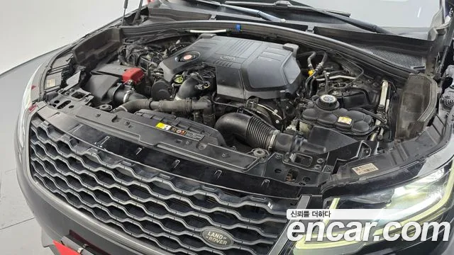 Land Rover Range Rover Velar 2018 thumb 6