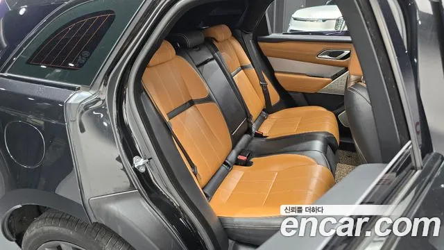 Land Rover Range Rover Velar 2018 thumb 12