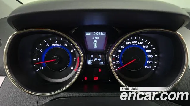 Hyundai Avante 2011 thumb 8