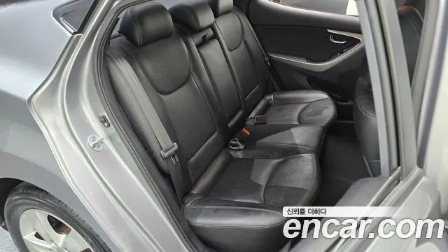 Hyundai Avante 2011 thumb 11