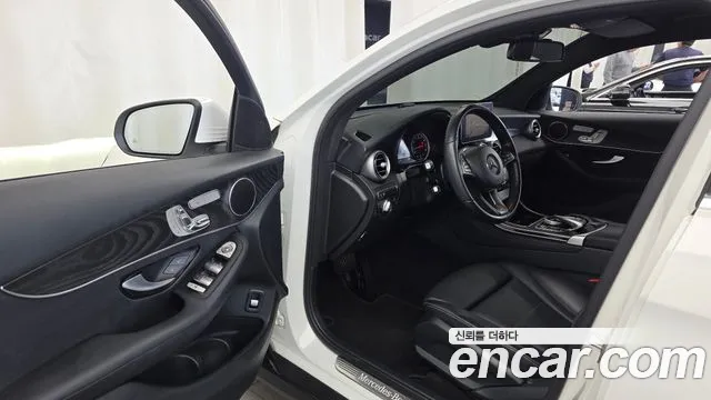 Mercedes-Benz GLC 2019 thumb 10