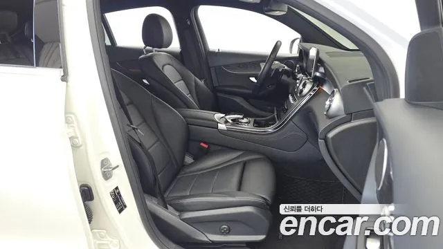 Mercedes-Benz GLC 2019 thumb 11