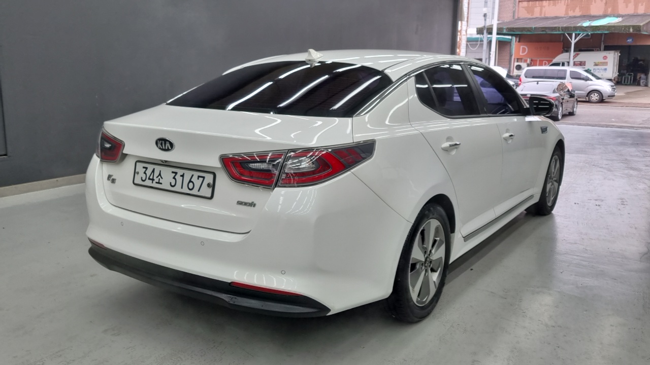Kia K5 2015 thumb 2