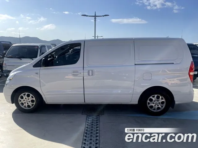 Hyundai Starex 2013 thumb 2