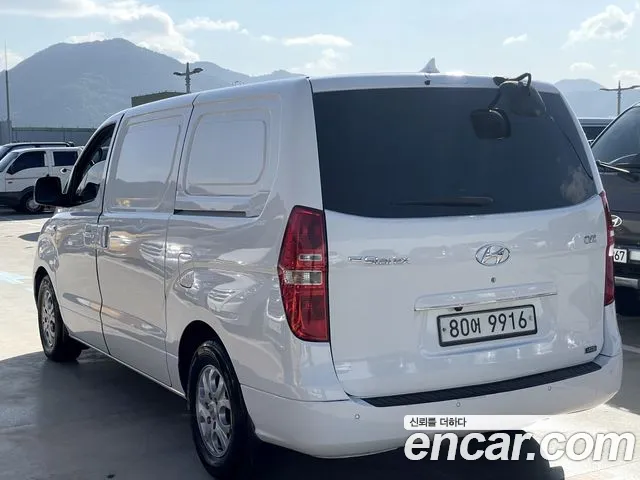 Hyundai Starex 2013 thumb 3