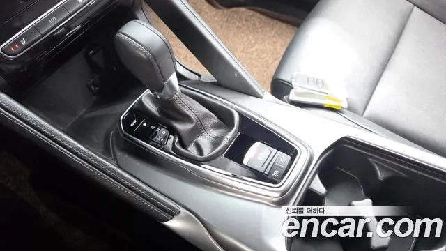 Renault-KoreaSamsung Koleos 2019 thumb 9