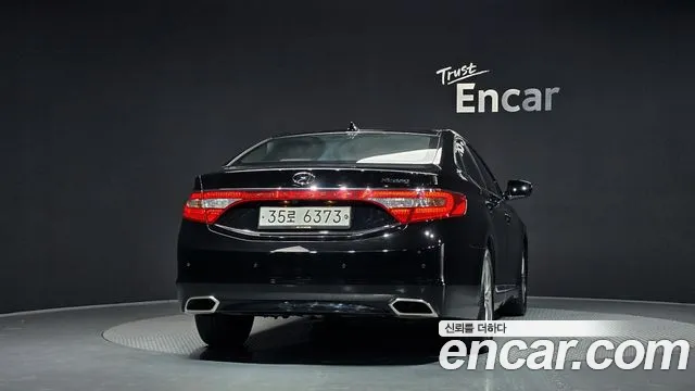 Hyundai Grandeur 2017 thumb 4