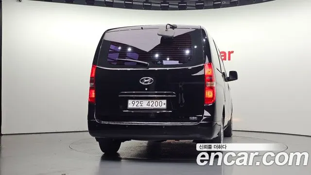 Hyundai Starex 2013 thumb 4
