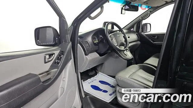 Hyundai Starex 2013 thumb 10