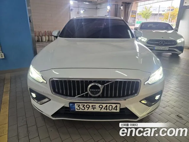 Volvo S60 2021 thumb 2