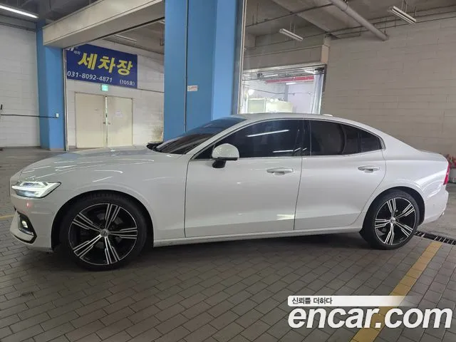 Volvo S60 2021 thumb 3