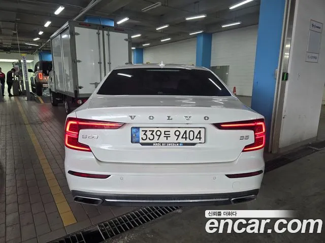 Volvo S60 2021 thumb 5