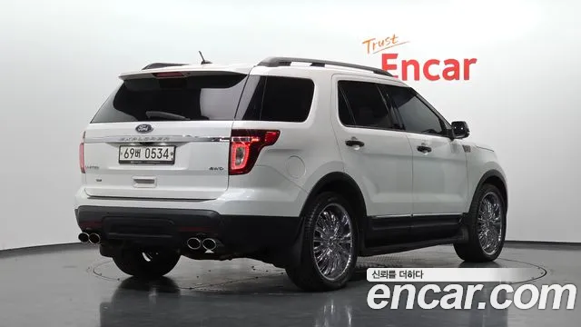 Ford Explorer 2014 thumb 2